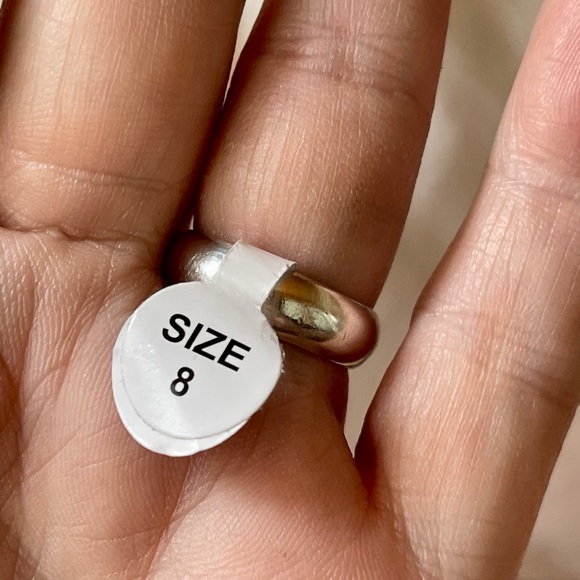 2ct AMETHYST set in Sterling Ring. Winner! MOST UNIQUE STONE & SETTING! MUST SEE - Picture 3 of 16